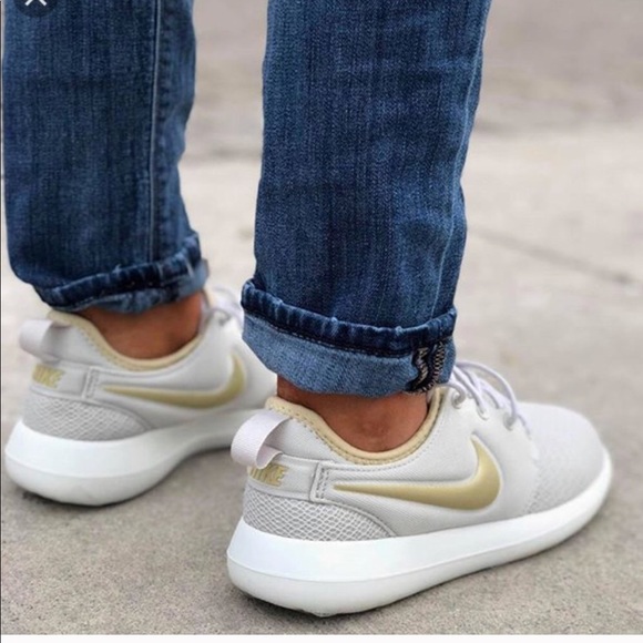 NWT Nike Roshe Two Light Bone WMNS - Picture 4 of 8